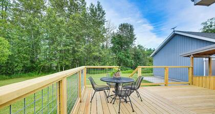 Charming Stone Cottage in Marion w/ Fire Pit!