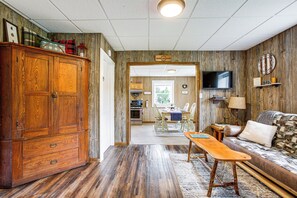 Mökki (2 Bedrooms) | Sisätilat