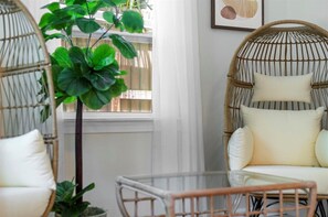 Interior - 3/2 Boho Chic Retreat in NPB (North Palm Beach)