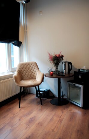 Classic-Doppel- oder -Zweibettzimmer, 2 Einzelbetten | Zimmersafe, schallisolierte Zimmer, kostenloses WLAN