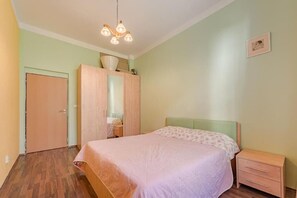 1 bedroom, iron/ironing board, WiFi, bed sheets - 1bdr apartment - Prague 3 (Prague)