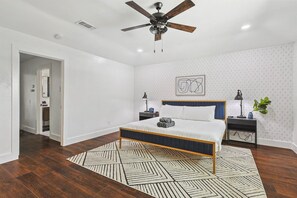 5 多间卧室、熨斗/熨衣板、WiFi、床单