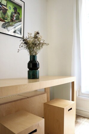 Interior - Charming 2-room apartment in lower Montmartre, Paris! (Paris)