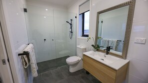 Shower, towels
