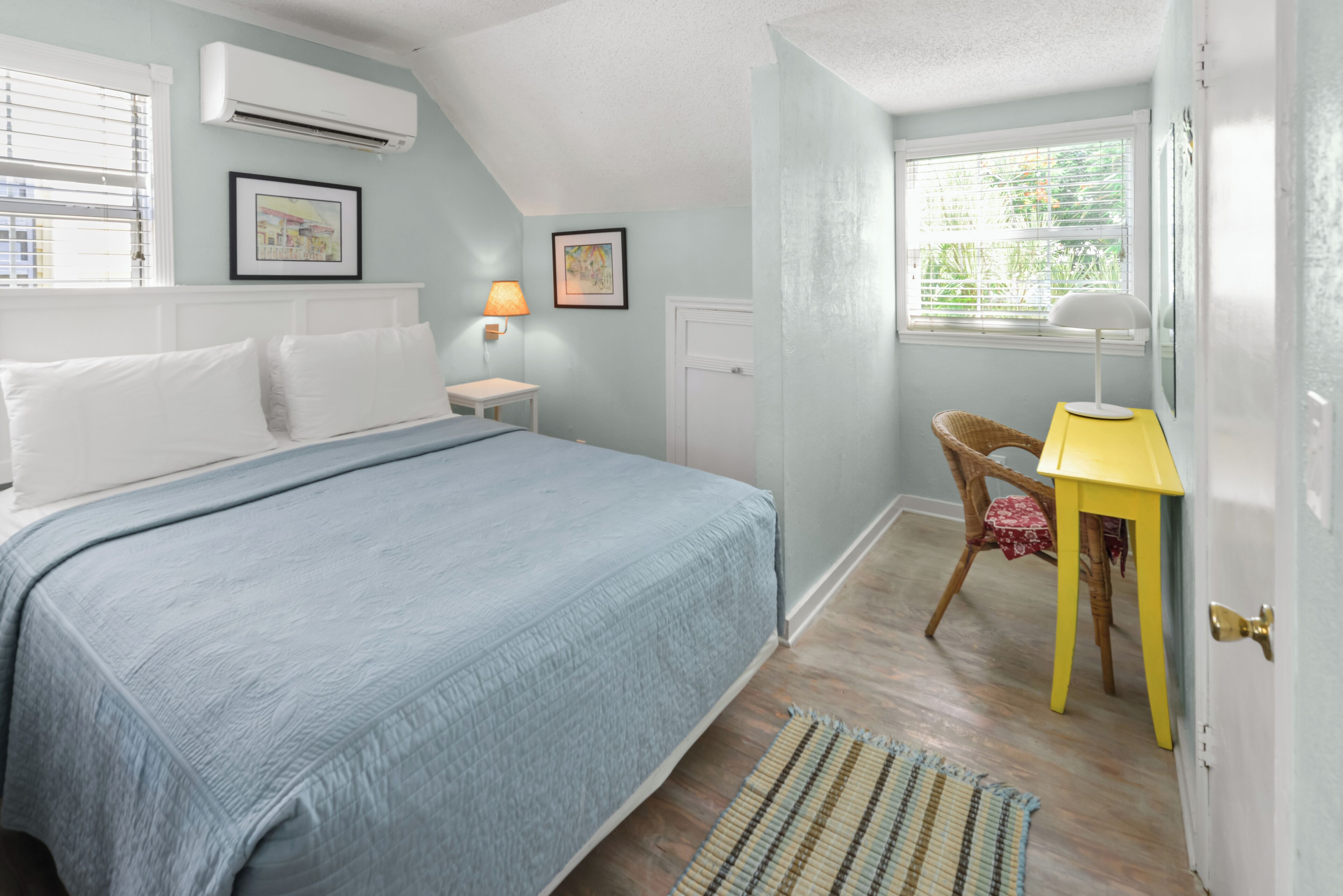 1 bedroom, iron/ironing board, Internet, bed sheets
