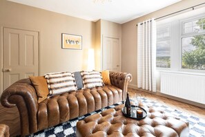 TV, fireplace, DVD player, offices