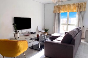 Standard Room, 1 Bedroom, Microwave (SwieqiStay room6 private bath -) | Living area | Flat-screen TV - SwieqiStay room5 shared bath - Paceville (Swieqi)