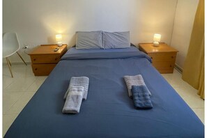 1 habitación, espacio para trabajar con laptop y wifi gratis