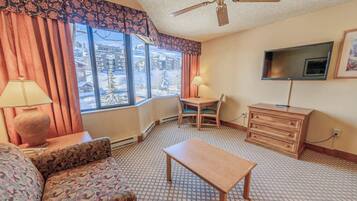 TV, fireplace, offices