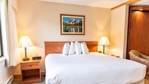 Unclassified image, 5 of 12, button - Grand Lodge Crested Butte | Studio at the Base, Walk to Lifts, Pool & Hot Tub (Crested Butte)