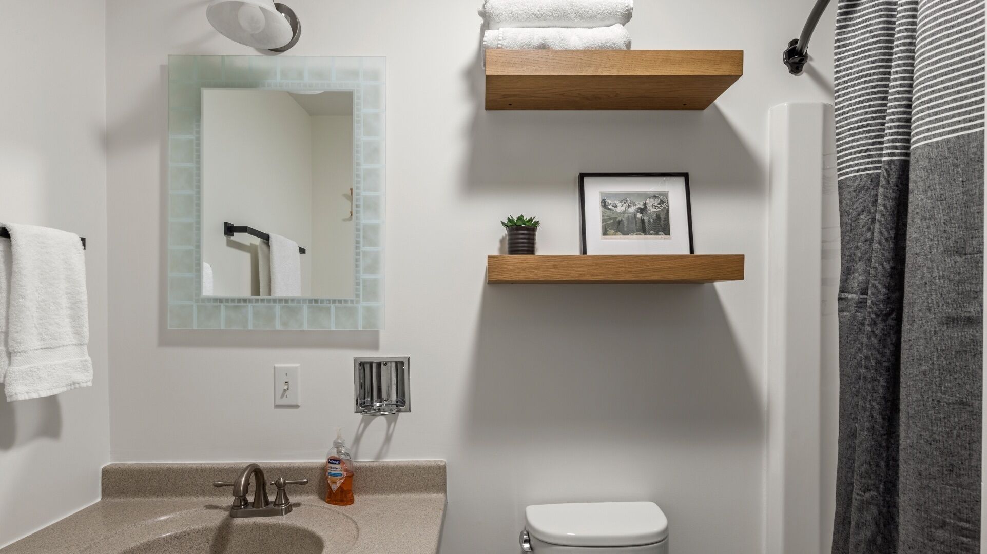 Condo, 3 Bedrooms | Bathroom | Towels, shampoo