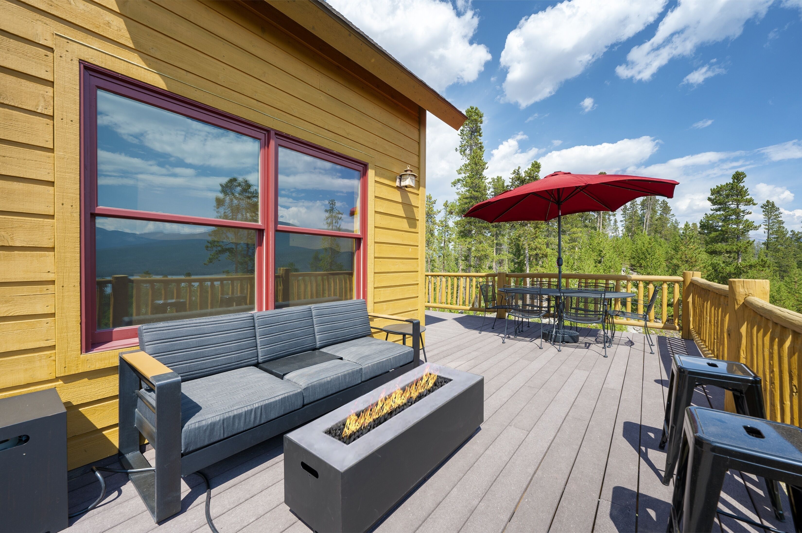 Cabin, 4 Bedrooms | Terrace/patio