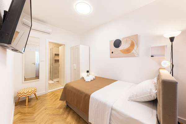 Apartment | 2 bedrooms, iron/ironing board, WiFi (free), bed sheets
