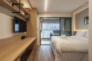 Standard Studio (528622) | Desk, free WiFi, bed sheets - 360 Ambience Vila Mariana (São Paulo)