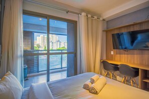 Desk, free WiFi, bed sheets - 360 Ambience Vila Mariana (São Paulo)