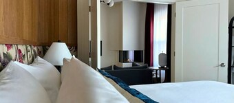 Hotel Karydia, Main Street Oasis