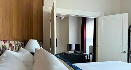 Hotel Karydia, Main Street Oasis