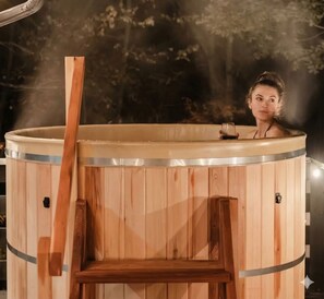 Bain à remous extérieur