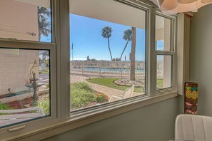 Interior - Directly on the Gulf - Unit  6 - 1 Bedroom - Ground Floor - Sleeps 4 (Venice)