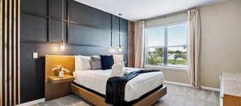 Amazing, Brand New 10BD/8BR for Up to 28 Guests