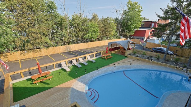 Pool - Rodeway Inn (Monticello)