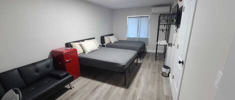 Single Room, 2 Double Beds, Non Smoking, Private Bathroom | Desk, laptop workspace, free WiFi