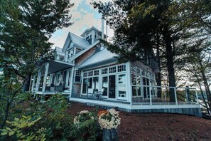 Exterior - Neverland - Private Waterfront Cottage 360º Views (Parham)