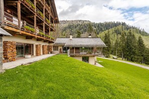 House, Accessible | 10 bedrooms - Chalet Dolomites Ski Spa Deluxe - Chalet Dolomites Luxe Spa Pools-chalet Dolomites Luxe Spa Pools (Livinallongo del Col di Lana)