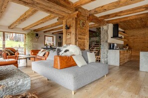 House, Accessible | 10 bedrooms - Chalet Dolomites Ski Spa Deluxe - Chalet Dolomites Luxe Spa Pools-chalet Dolomites Luxe Spa Pools (Livinallongo del Col di Lana)