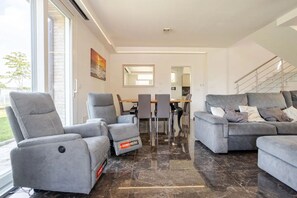 6 bedrooms