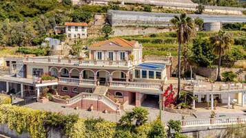 Vila | 8 kamar tidur