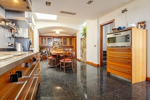 Vila | 8 quartos