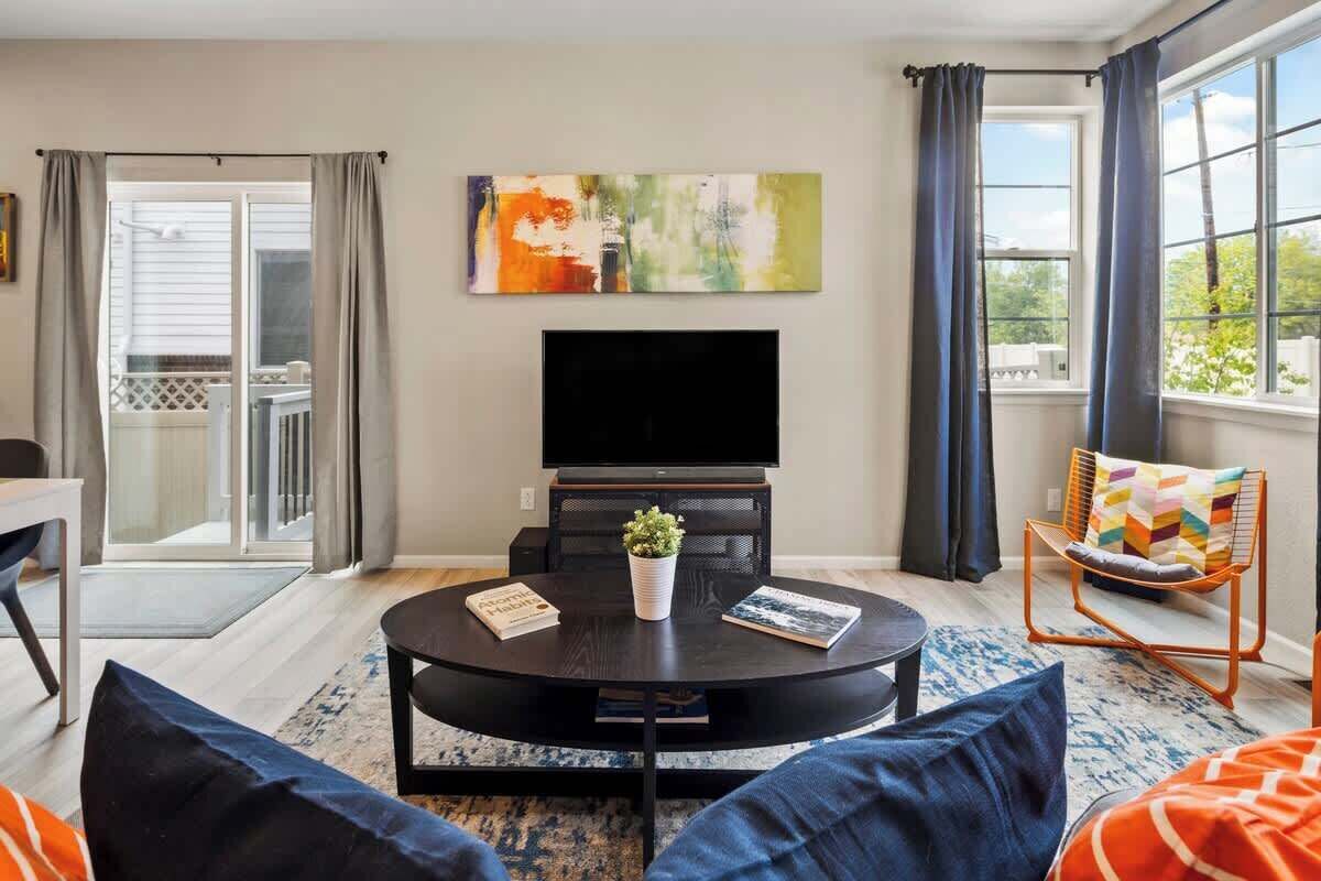 TV, offices