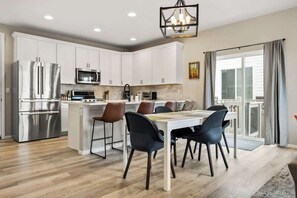 Fridge, microwave, oven, stovetop - Sunny & Quaint Hidden Gem w/ Office | Dog Friendly (Westminster)