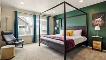 3 Schlafzimmer, Schreibtisch, BĂŒgeleisen/BĂŒgelbrett, WLAN