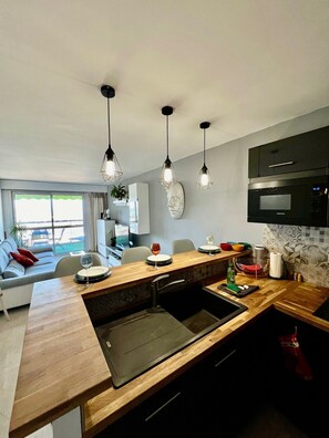 Private kitchen - Charming & Quiet 3P Panoramic view / Private farm parking (Nice)