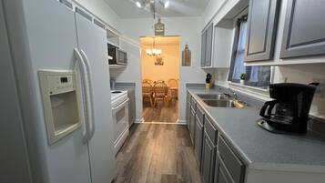 Mikrowelle, Ofen, Herdplatte