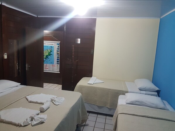 Basic Room | 8 bedrooms, free WiFi - Morada do sol (Fernando de Noronha)