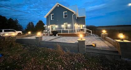 Remote & peaceful 3BR/2BA Luxury Getaway on a remote farm 10 min to DT Beaverton