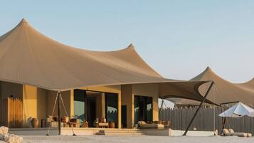 Villa (Al Maha) | Terrace/patio