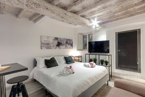 Studio | Iron/ironing board, free WiFi - Mamo Florence - Charlie's Apartments (Florence)