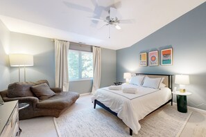 2 soverom, strykejern/-brett, internettilgang og sengetøy