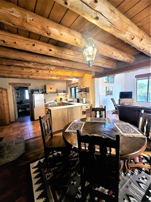 Dining - El Adobe - Classic Taos Charm (El Prado)