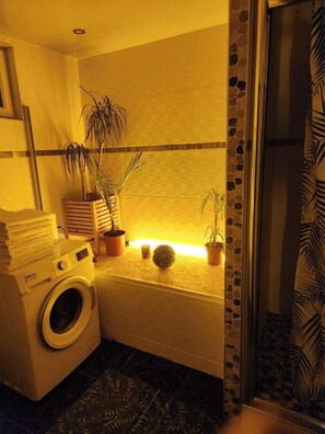 Villa Comfort - icke-rökare - privat pool | Badrum