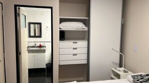Apartment, 1 Schlafzimmer, Nichtraucher, Küche | 1 Schlafzimmer, Zimmersafe, individuell eingerichtet