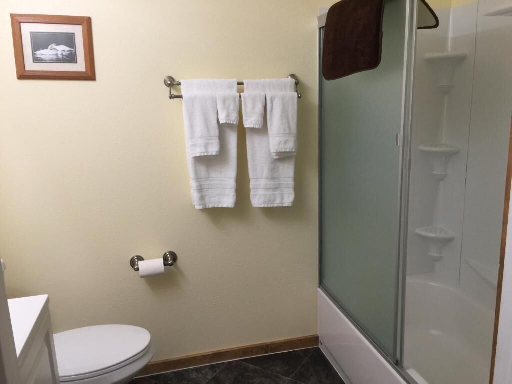 Grand Room, 2 Queen Beds, Mountain View | Bathroom | Hair dryer, towels, soap, shampoo