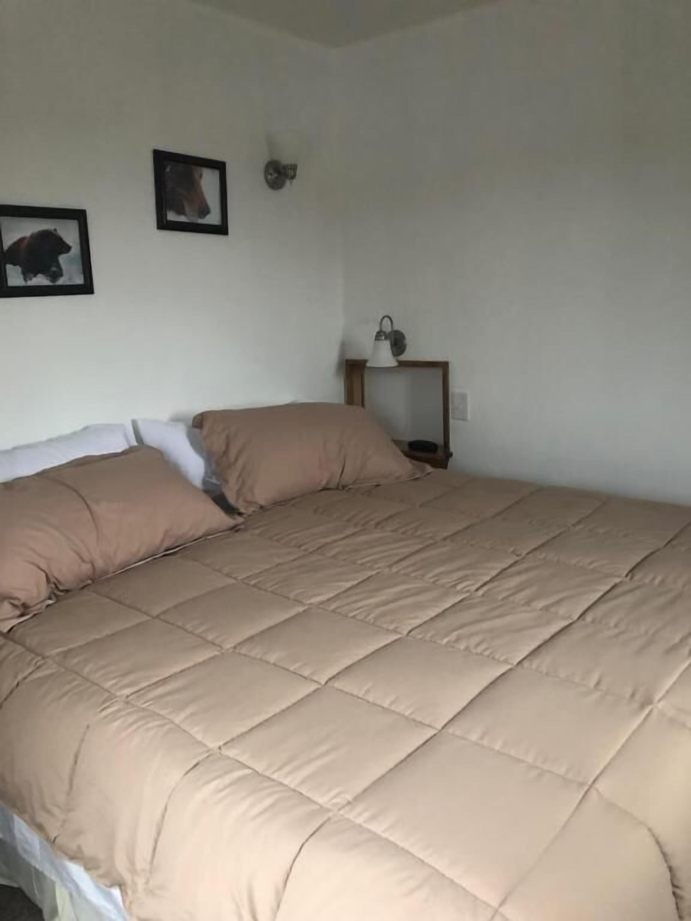 Deluxe Cabin, 1 Double Bed | Premium bedding, memory foam beds, individually decorated, free WiFi
