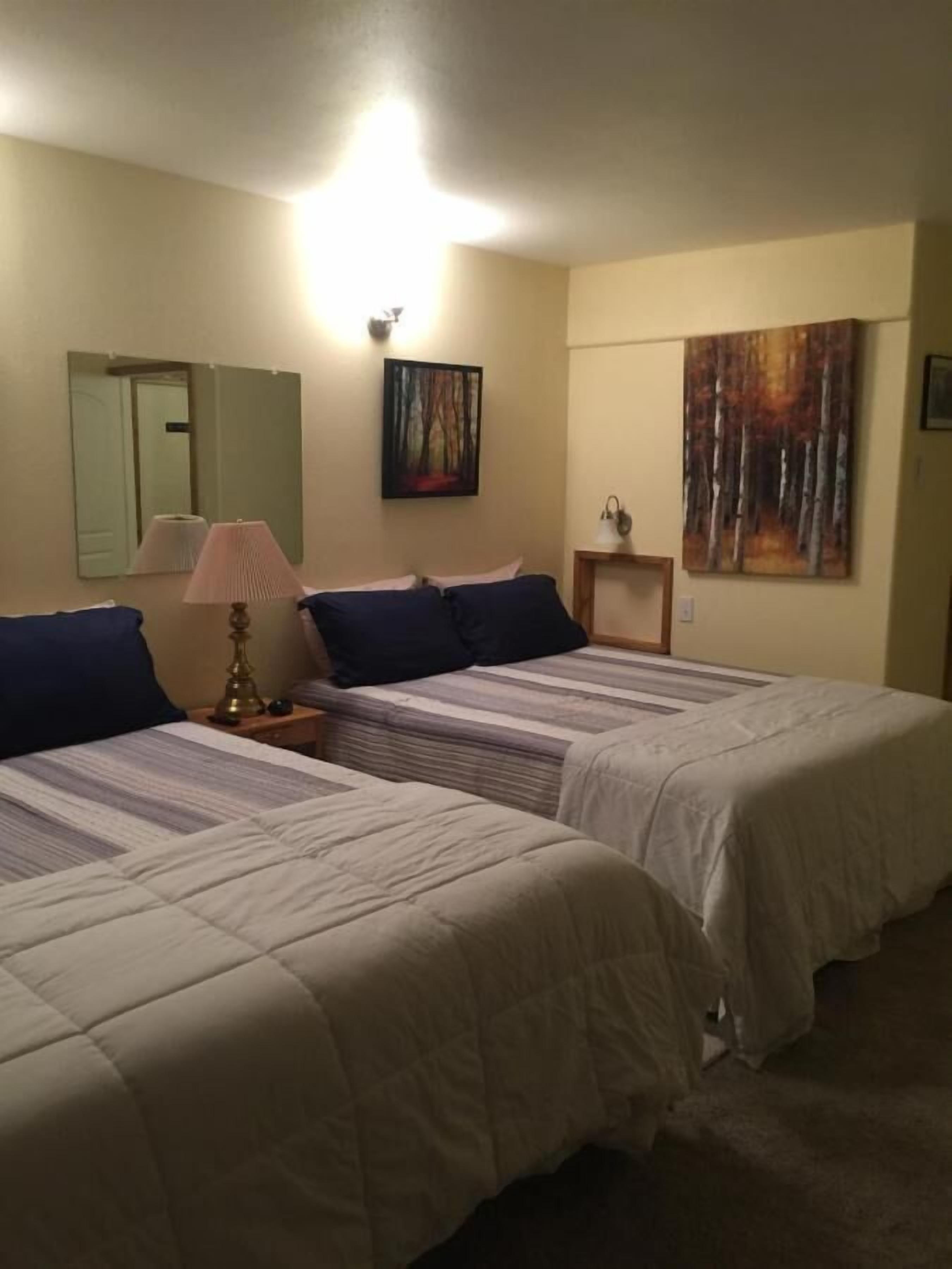 Grand Room, 2 Queen Beds, Mountain View | Premium bedding, memory foam beds, WiFi (free), individually decorated