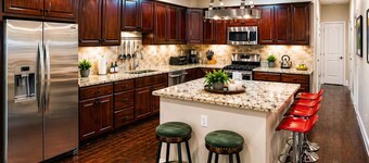 Presidential DC Retreat • Designed for Large Groups • Private Parking