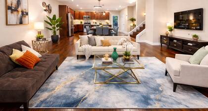 Grand Presidential DC Retreat 6BR Sleeps 22 Parking